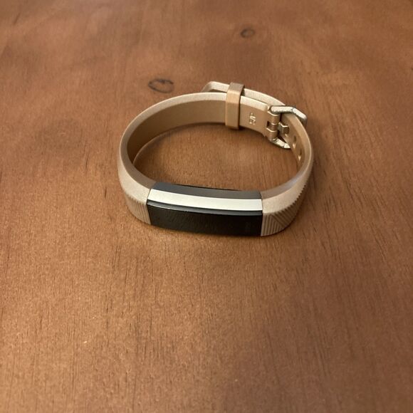 Fitbit Alta HR Activity Tracker FB408 Gold No Charger Tested Working Ships Fast - Picture 2 of 7